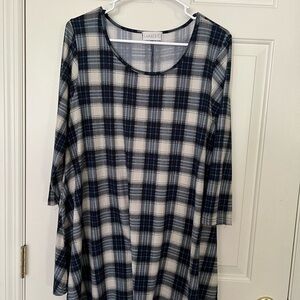 Larace women’s oversized, tunic, size large